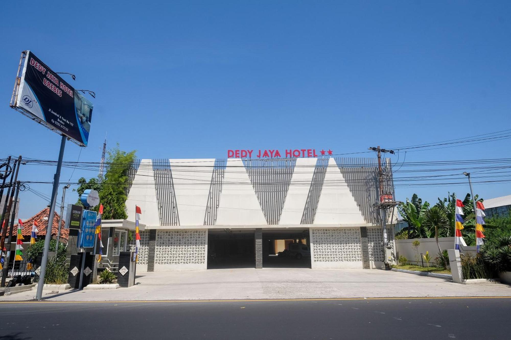 Urbanview Hotel Dedy Jaya Brebes Exterior photo
