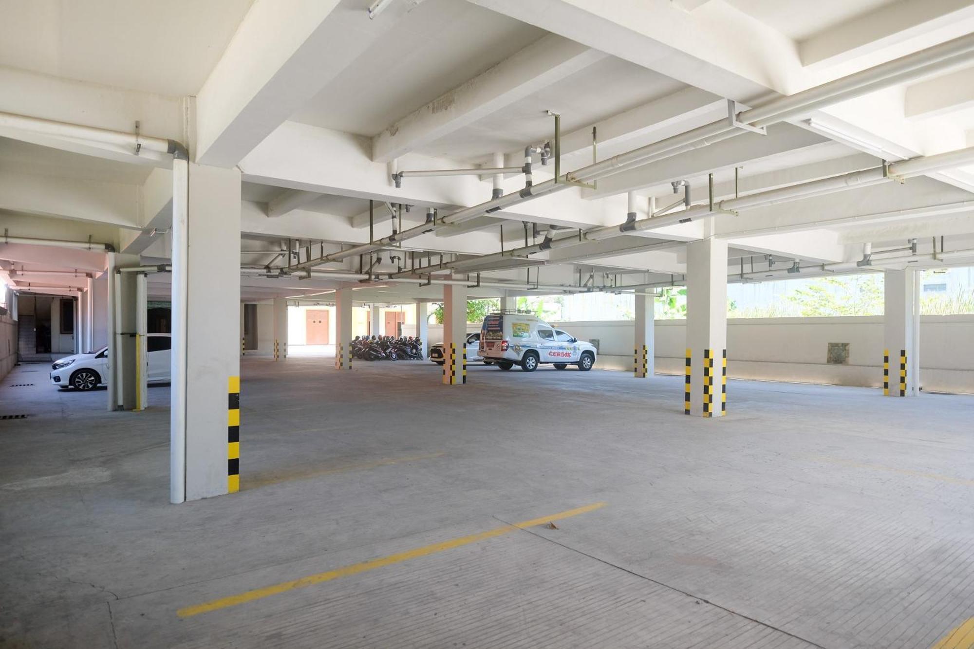 Urbanview Hotel Dedy Jaya Brebes Exterior photo